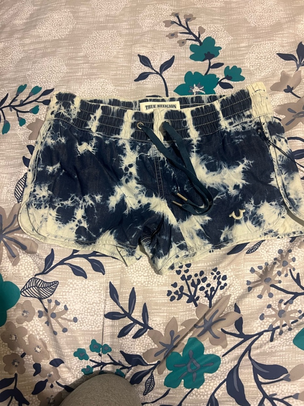 Women’s True Religion Electric Wash Embroidery Logo Runner Shorts size XS